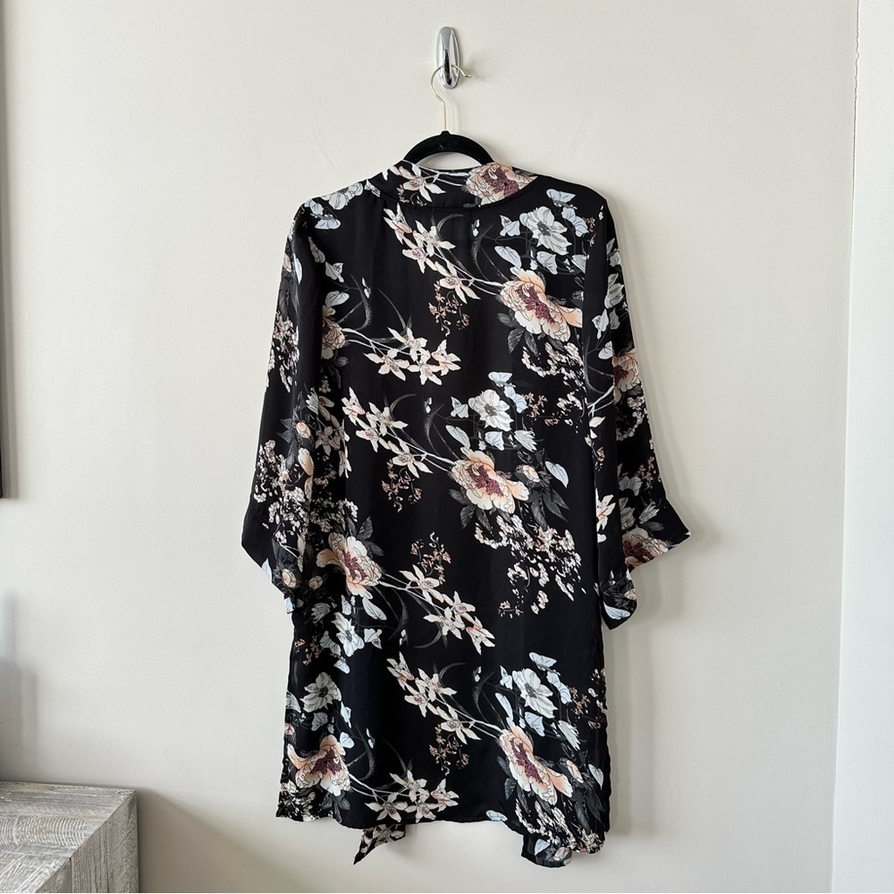 Tahari-dark Floral Open Summer Kimono (Size:L/XL) - Picture 4 of 11